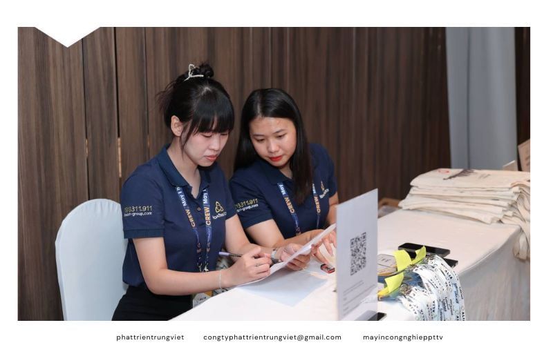 Nhân sự hậu cần sự kiện
